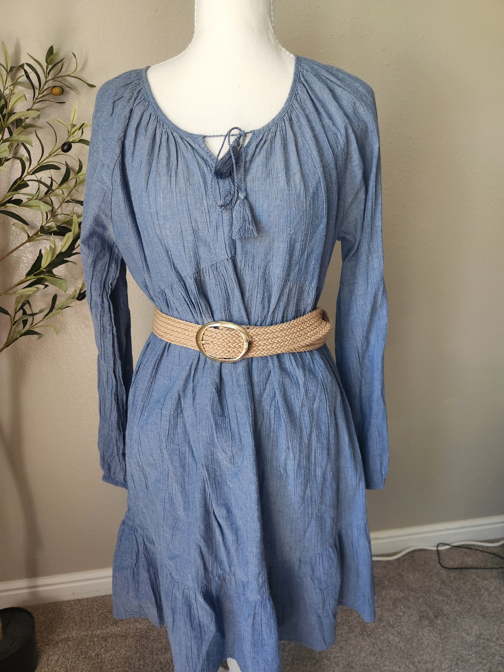 Time and Tru Light Blue Long Sleeve Tie-Neck Peasant Dress